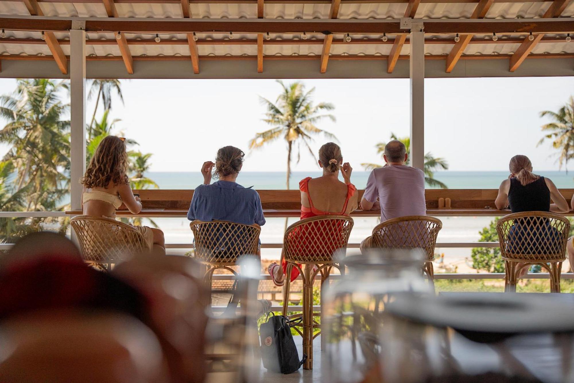 Lucky'S Surf Camp Bed and Breakfast Weligama Εξωτερικό φωτογραφία