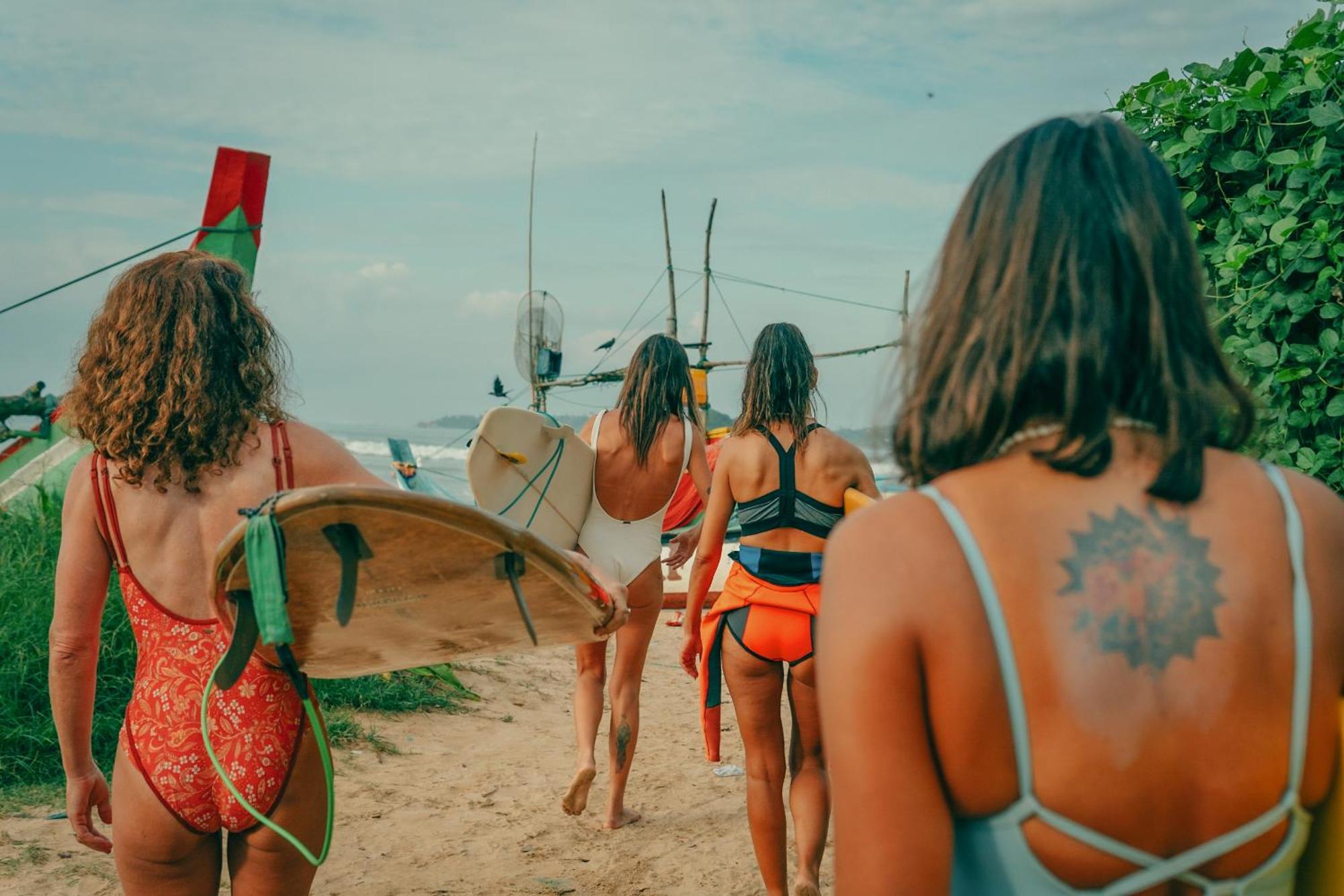 Lucky'S Surf Camp Bed and Breakfast Weligama Εξωτερικό φωτογραφία