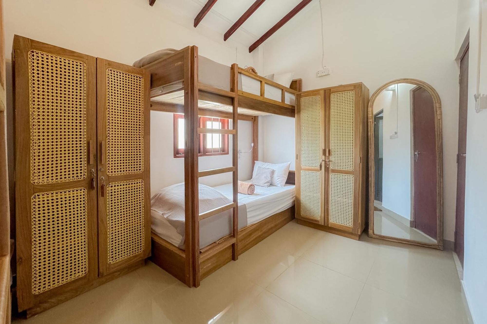 Lucky'S Surf Camp Bed and Breakfast Weligama Εξωτερικό φωτογραφία