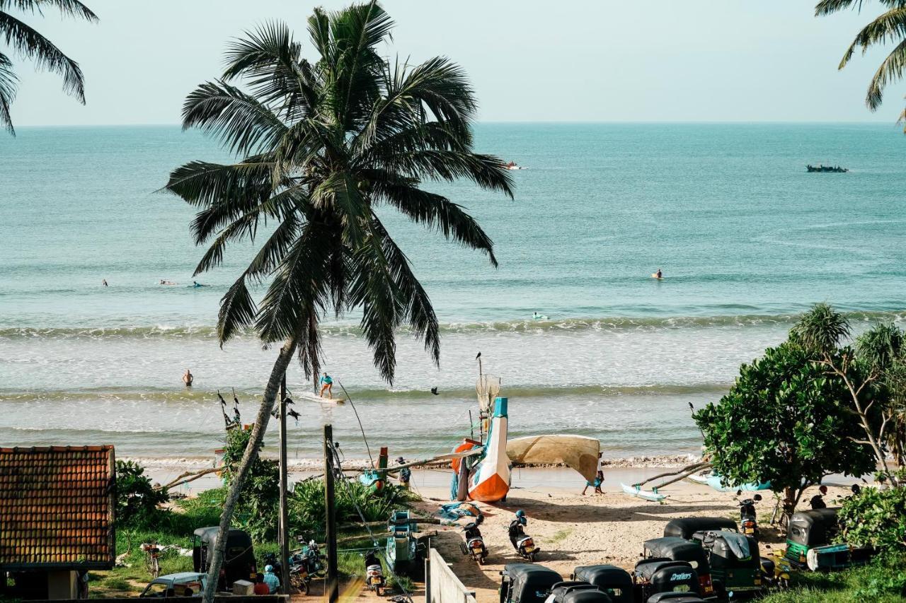 Lucky'S Surf Camp Bed and Breakfast Weligama Εξωτερικό φωτογραφία