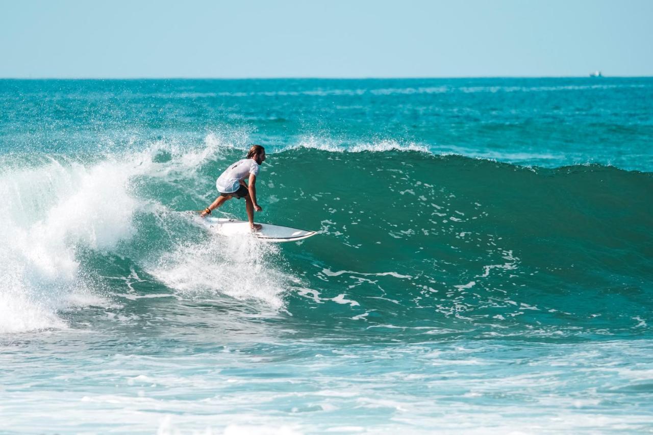 Lucky'S Surf Camp Bed and Breakfast Weligama Εξωτερικό φωτογραφία