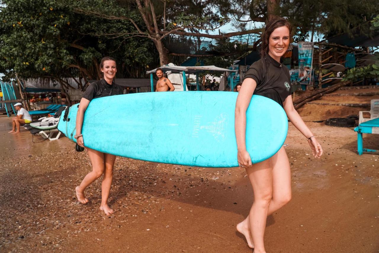 Lucky'S Surf Camp Bed and Breakfast Weligama Εξωτερικό φωτογραφία