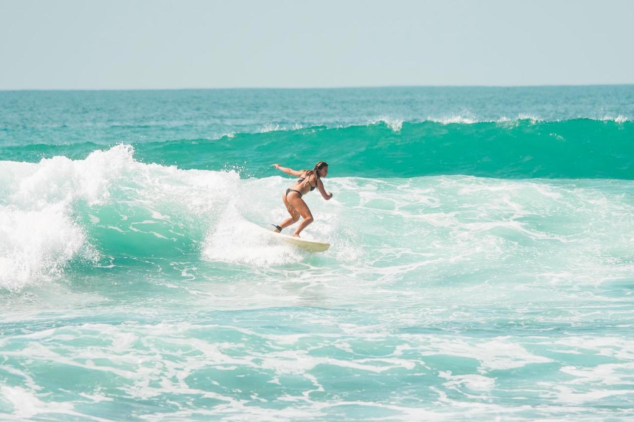 Lucky'S Surf Camp Bed and Breakfast Weligama Εξωτερικό φωτογραφία